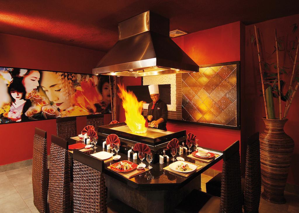 Sunscape Dominican Beach Punta Cana Bávaro Restaurant bilde